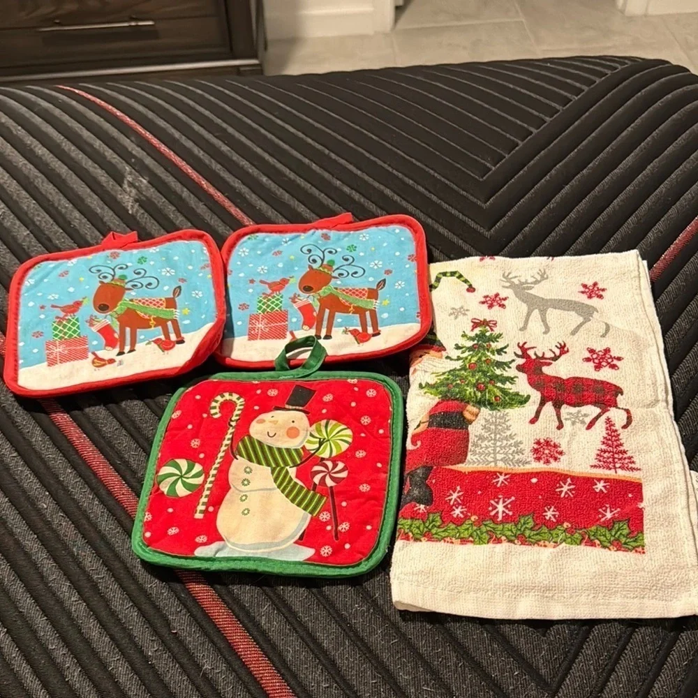Festive Holiday Kitchen Set with Reindeer and Snowman